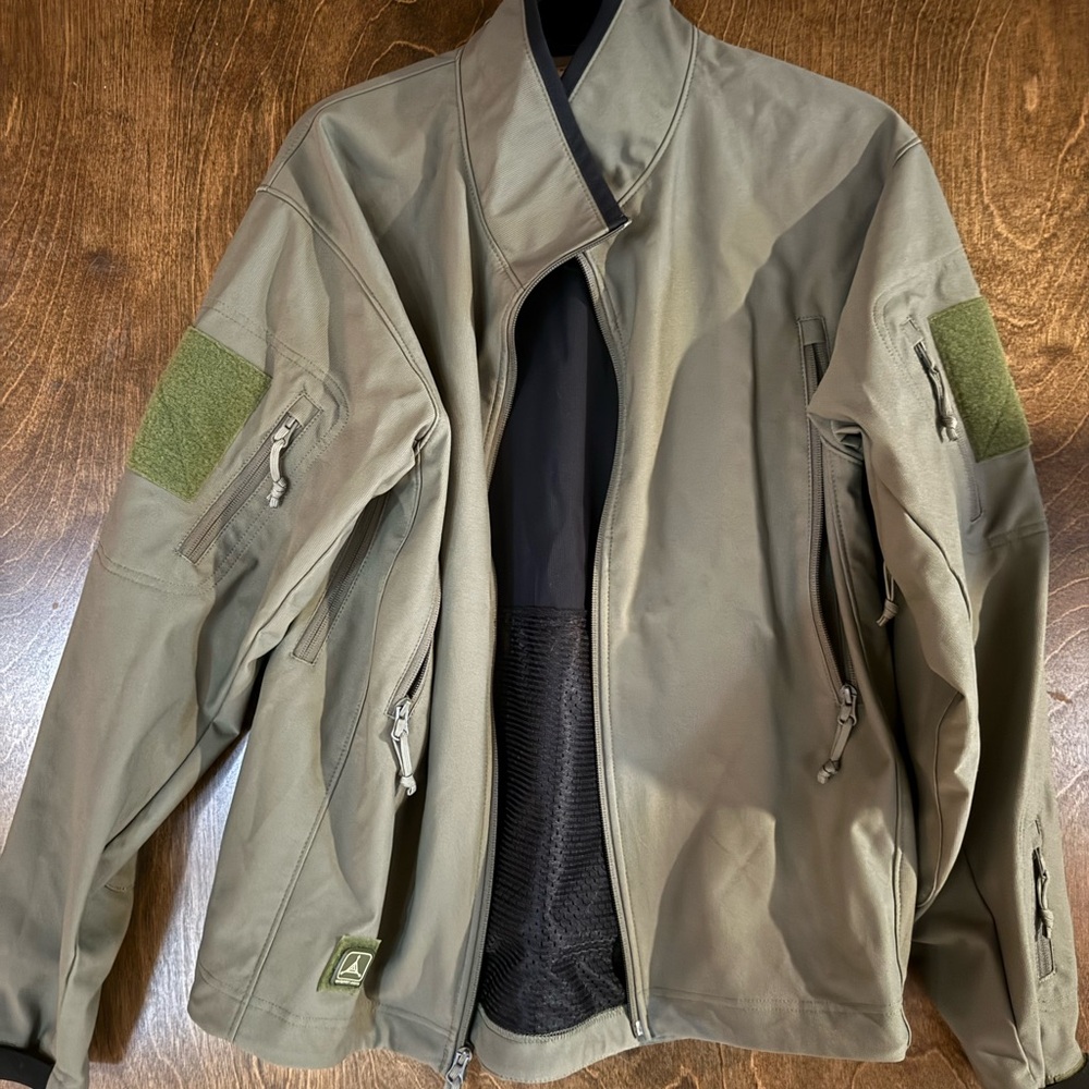 Men's Tadgear Jacket in Olive Green